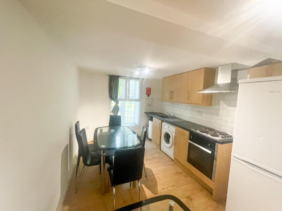 96 Uxbridge Road Apartments Londra Esterno foto